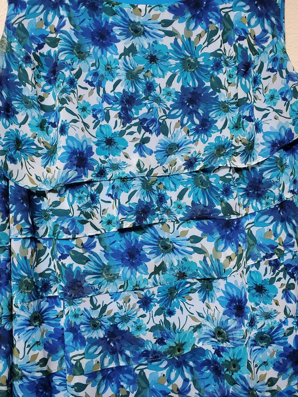 Dress Barn Blue Floral Tiered Scoop-Neck Midi Dress.  Size 20 - Picture 2 of 7